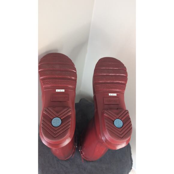 Red classic traditional tall gloss Hunter outdoor rain weather boots - Picture 10 of 10